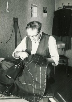 Eugène Lanners dans son atelier